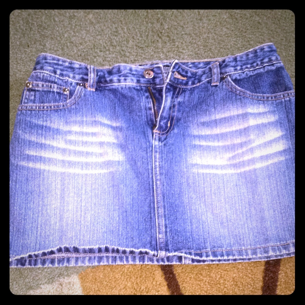Denim skirt